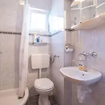 Apartment Ruhiges Mit Terrasse In Strandnaehe By Interhome *