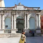 Ruhiges Mit Terrasse In Strandnaehe By Interhome * Zadar