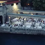 Apartment Ruhiges Mit Terrasse In Strandnaehe By Interhome *