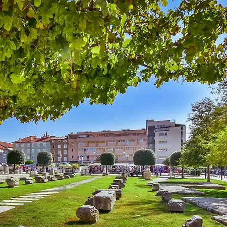 Ruhiges Mit Terrasse In Strandnaehe By Interhome Appartement Zadar